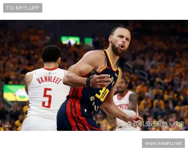 库里家冰箱里塞满有机蔬菜，训练完喝的蛋白粉比我的日薪还贵