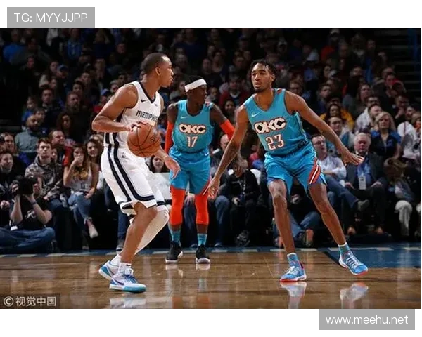 班恩无球跑动拉开空间，高效输出改变灰熊进攻结构